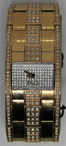 D&g quartz on sale